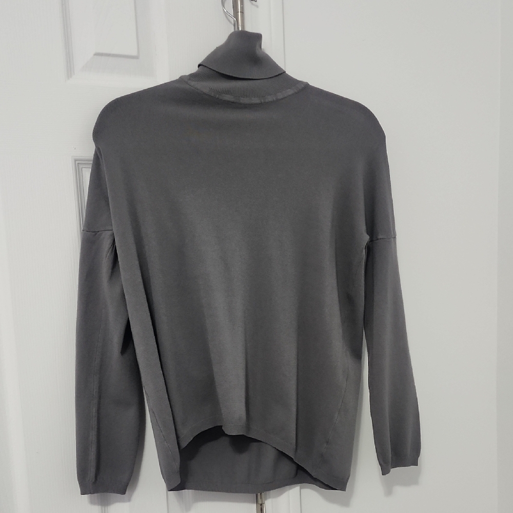 VICOLO Turtleneck Sweater